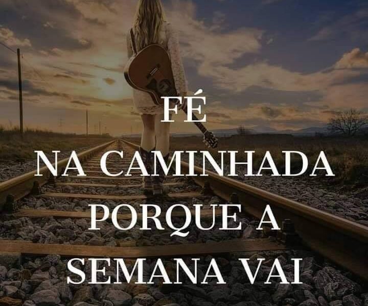 Bela notificação de boa semana para compartilhar e abençoar nossas vidas com os cuidados de Deus, sorrisos sinceros, boas notícias e tudo novo para nossos corações.